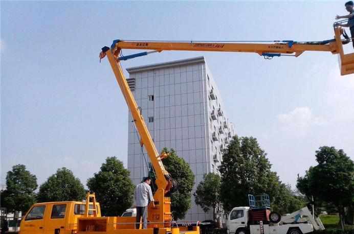 剪刀式高空作業(yè)平臺車有幾種 有哪些用途？ 